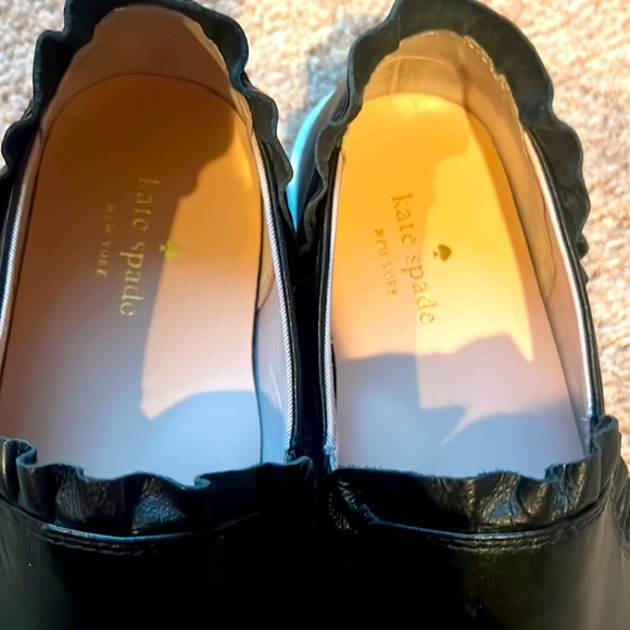 Kate Spade black leather slip on shoes - Picture 3 of 6